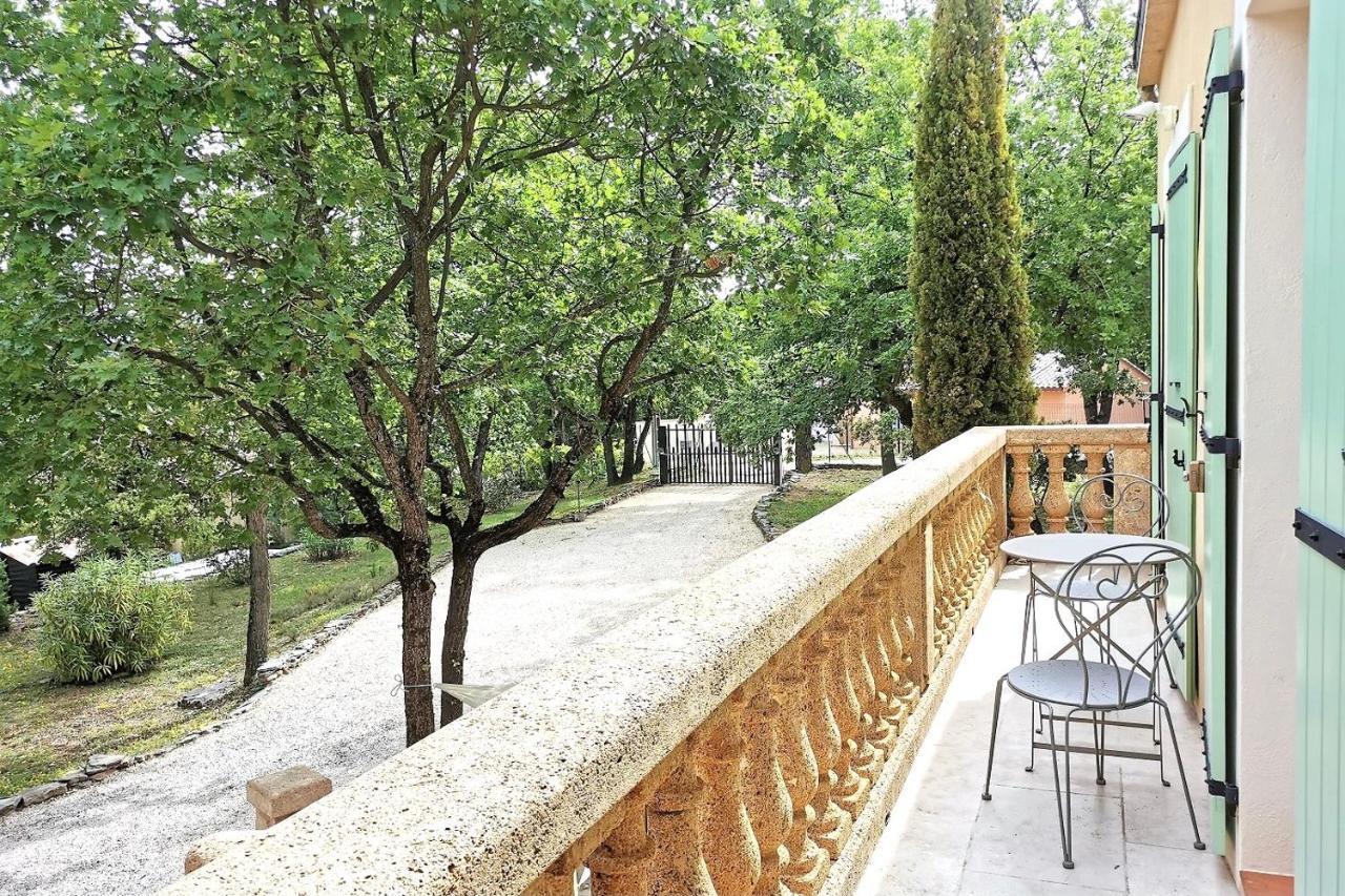 La Villa Du Petit Bois Les Lavandes Faucon  外观 照片
